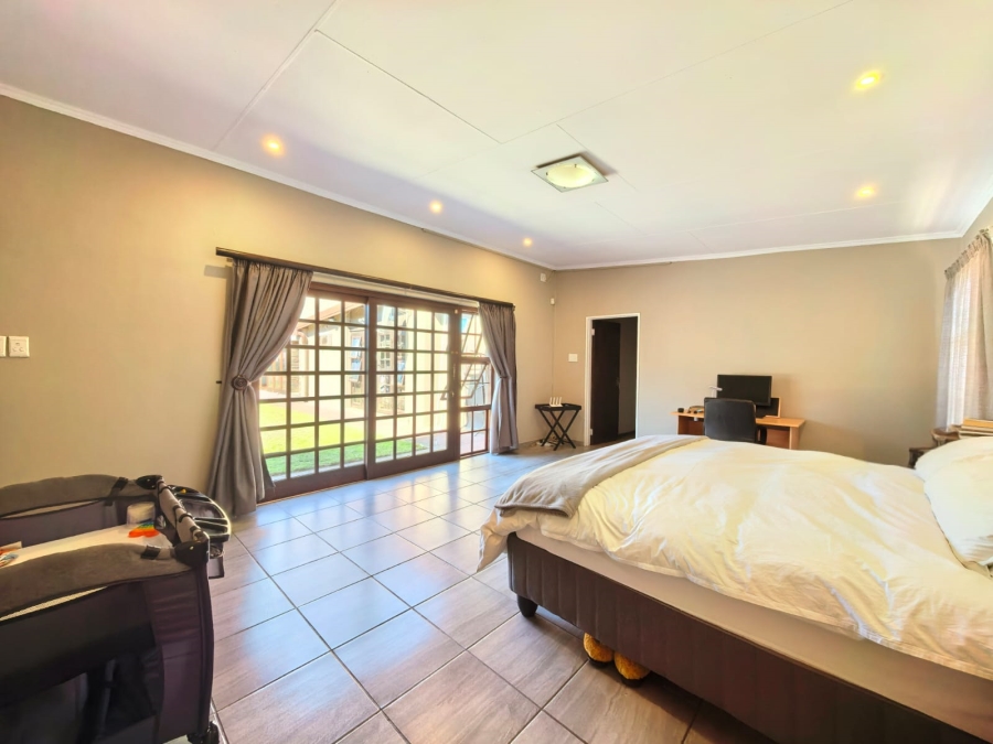 5 Bedroom Property for Sale in Sasolburg Ext 23 Free State